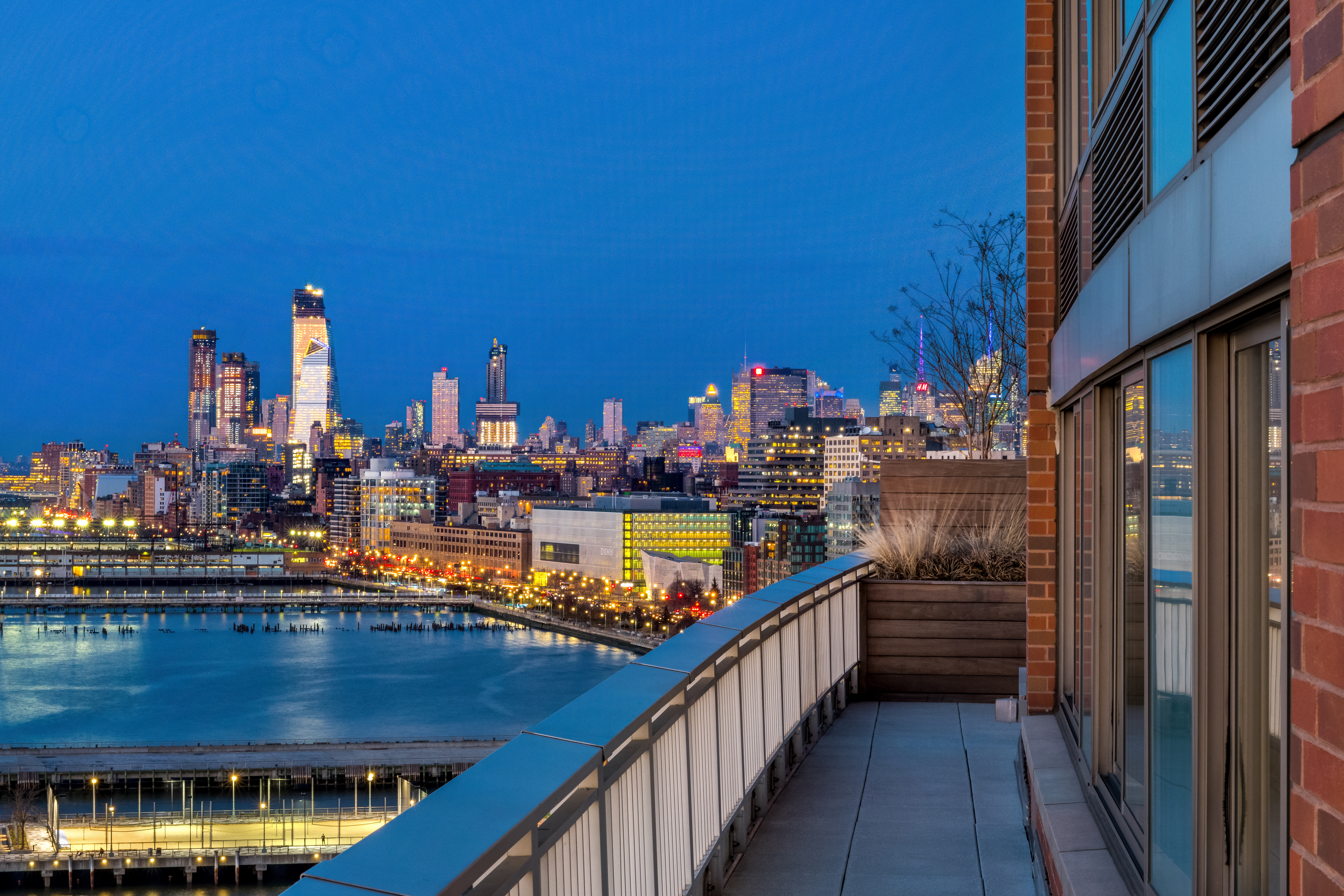 212 Warren Street, Unit 18F Manhattan, NY 10282 - Photo 2 of 15