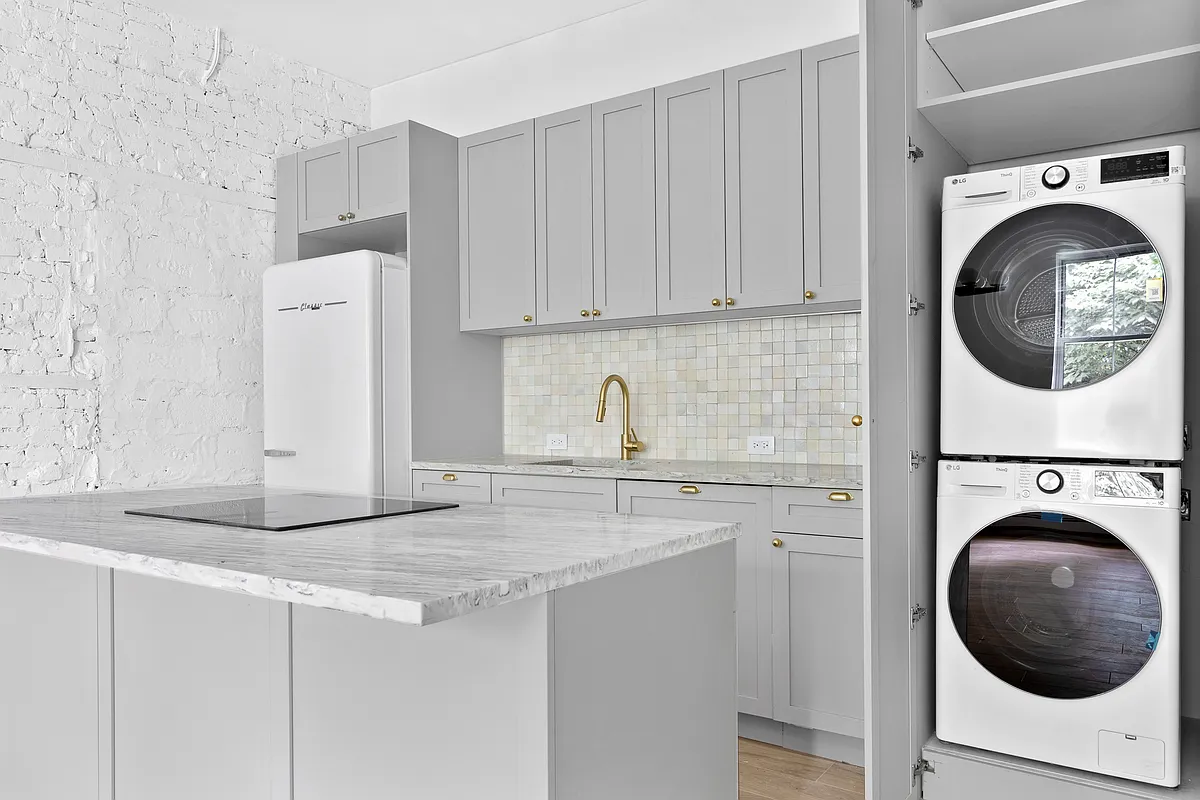 527 Atlantic Avenue, Unit A Brooklyn, NY 11217 - Photo 6 of 17