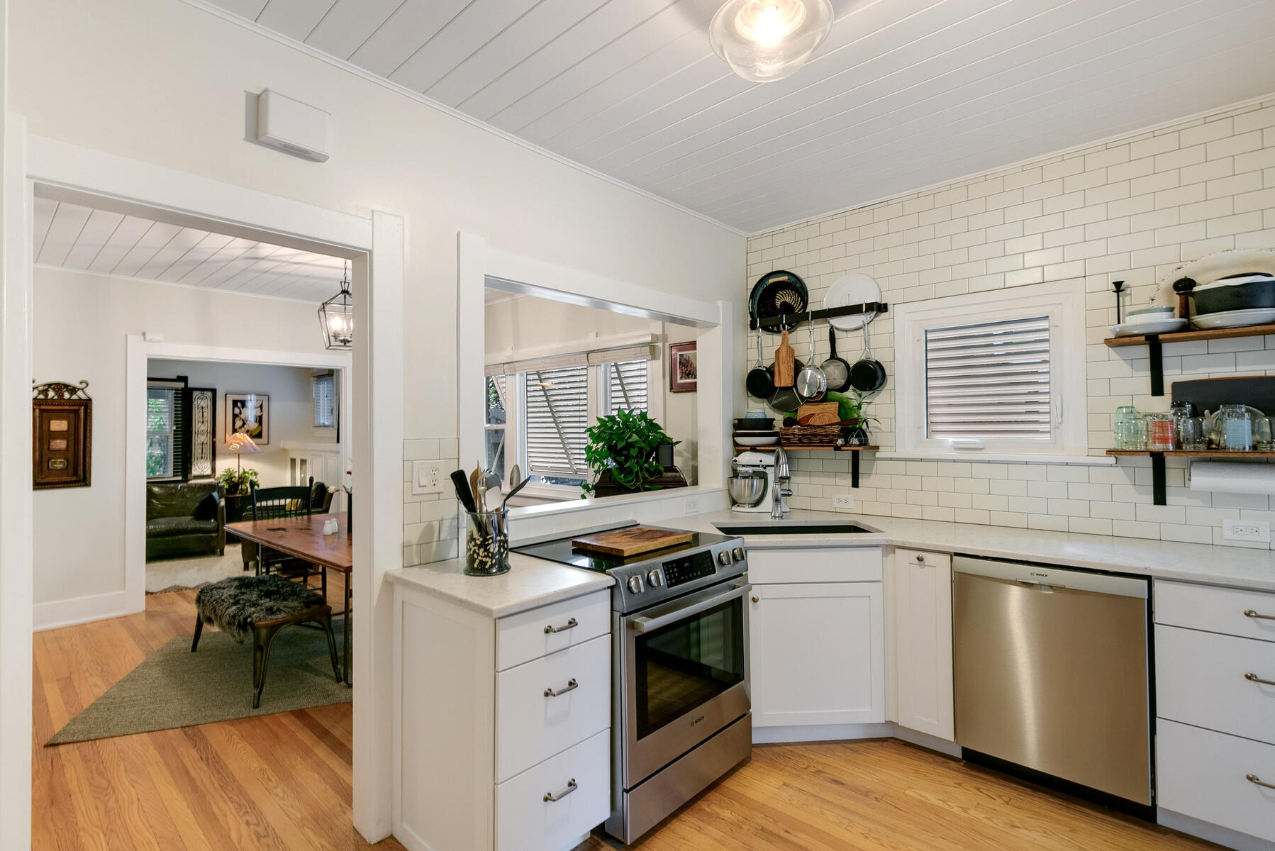 2025 Grape Street Denver, CO 80207 - Photo 8 of 23