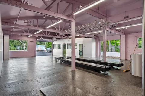 $24,750,000 | 3 Railroad Avenue, East Hampton, NY 11937