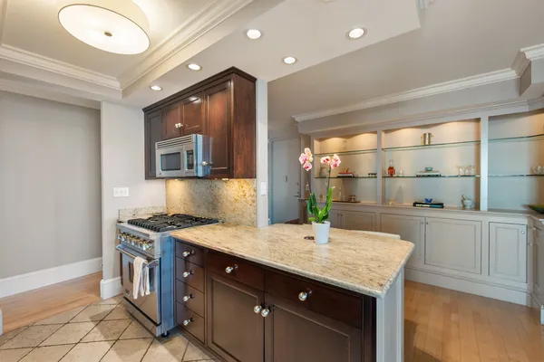 Contact Agent | 65 East India Row, Unit 38 G/F, Boston, MA 02110