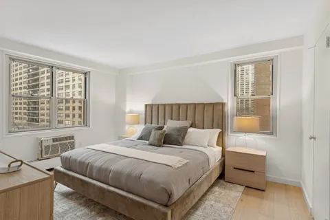 $920,000 | 303 West 66th Street, Unit 6BW | Upper West Side