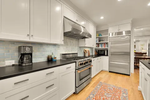 Contact Agent | 6512 Ridge Drive, Bethesda, MD 20816