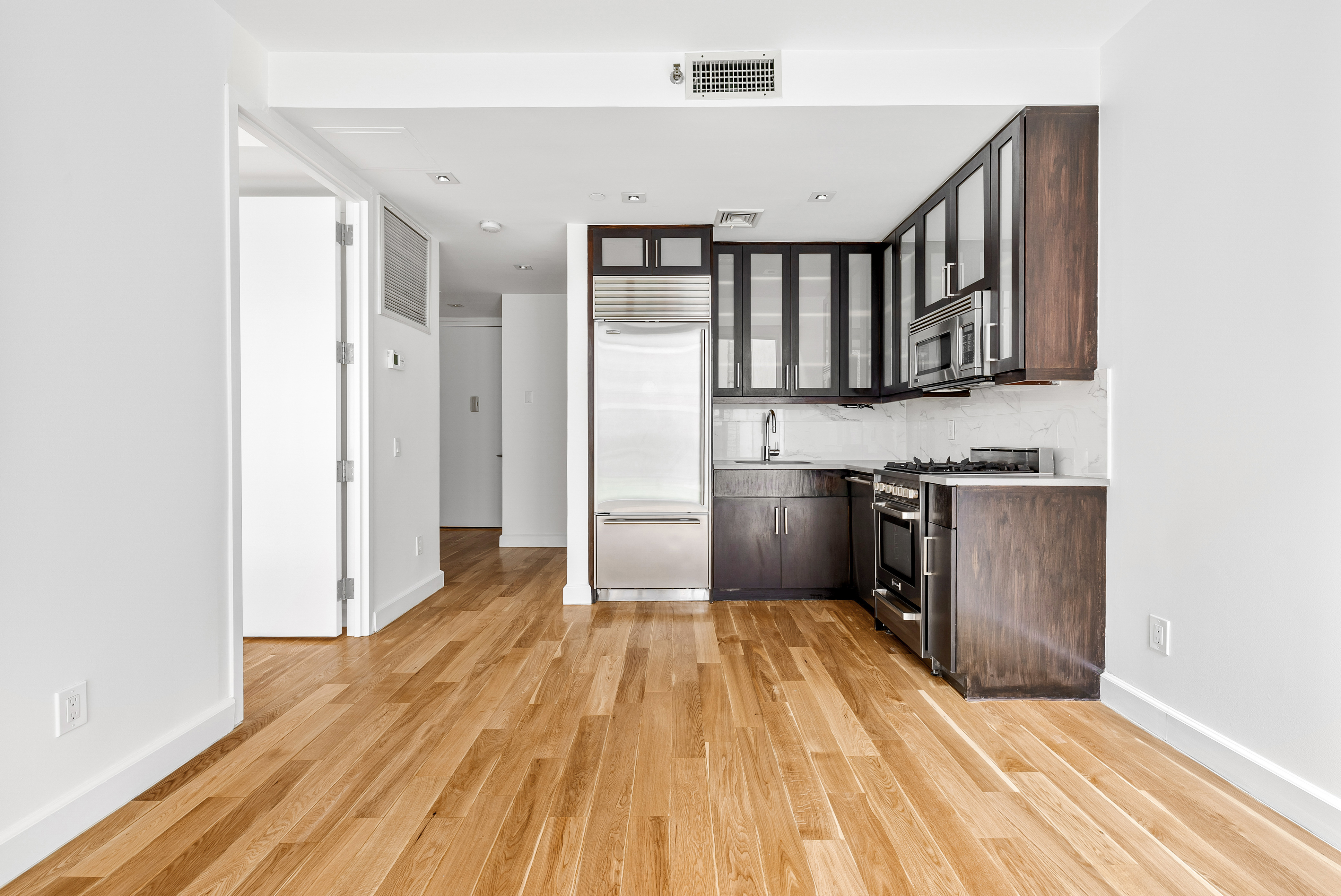 343 West 16th Street, Unit 2R Manhattan, NY 10011 - Photo 10 of 12