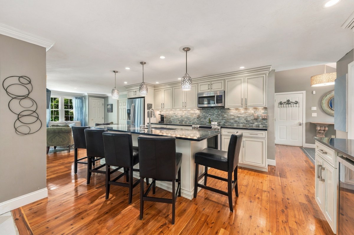 10 Reed Bent Road Rockland, MA 02370 - Photo 8 of 44 Gallery Image 8
