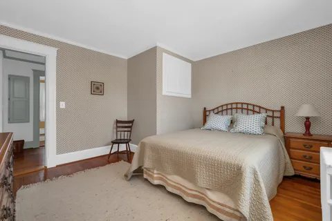 $3,000,000 | 4 Van Zandt Avenue, Newport, RI 02840