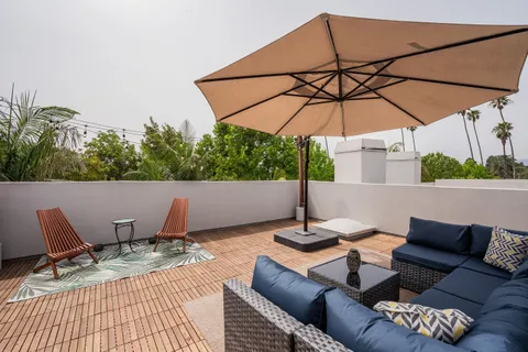 $2,795,000 | 833 17th Street, Unit 4, Santa Monica, CA 90403