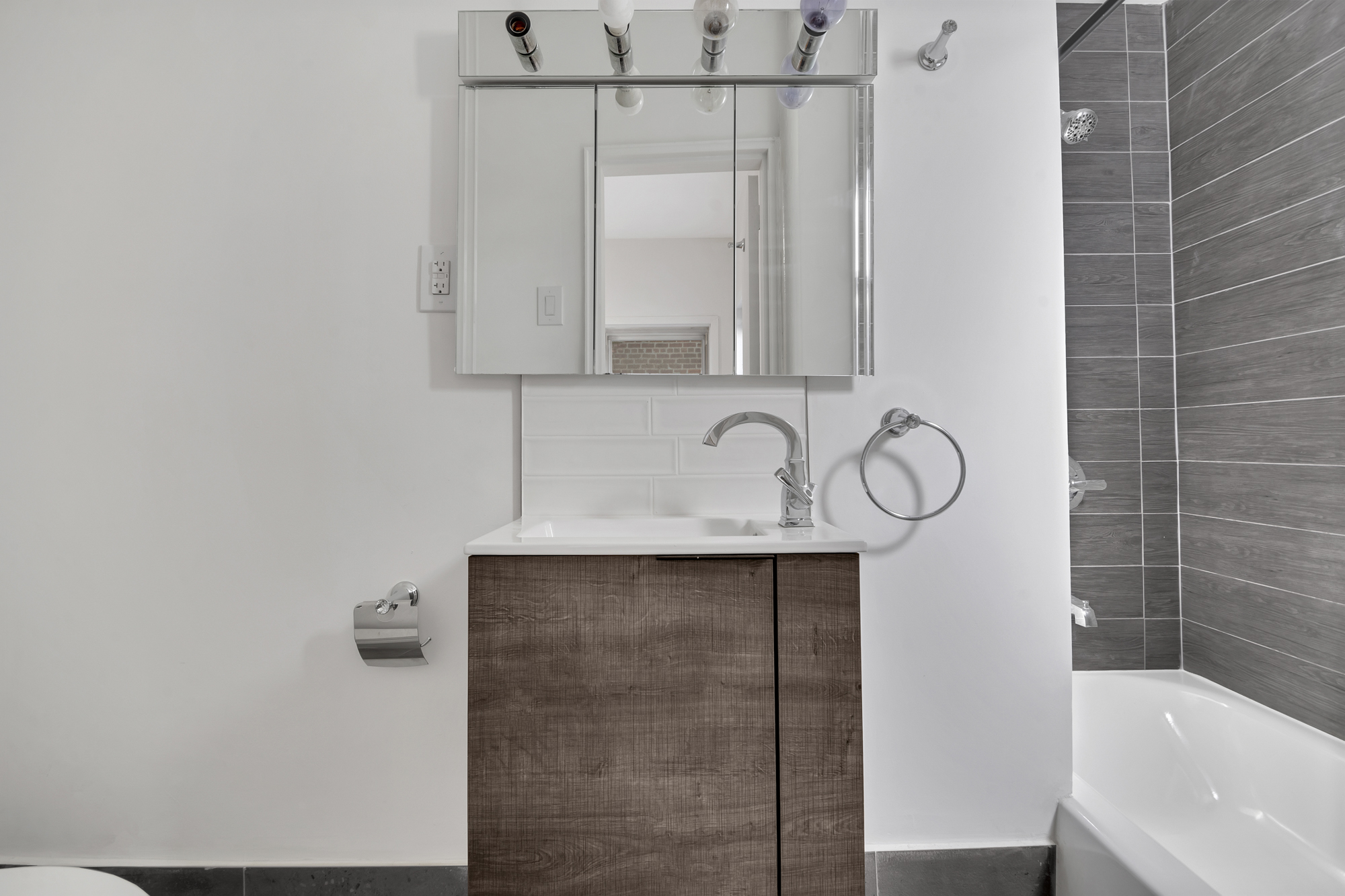 7001 Shore Road, Unit 2 Brooklyn, NY 11209 - Photo 11 of 17