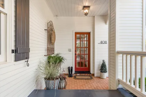 $3,050,000 | 4011 East 3rd Avenue, Napa, CA 94558