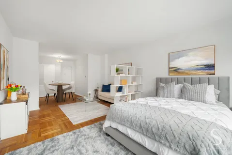 $325,000 | 311 East 71st Street, Unit 8E | Lenox Hill