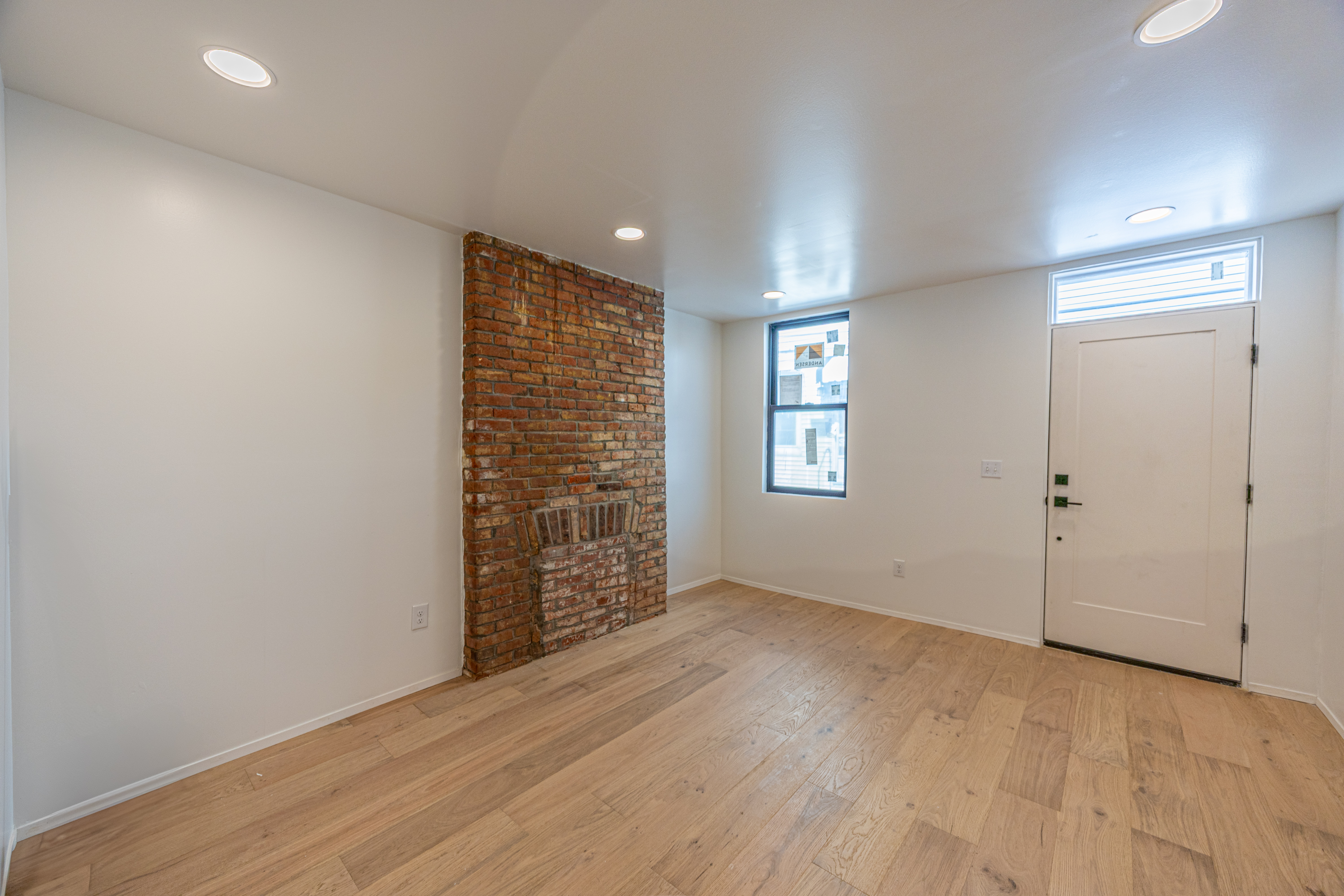 5162 Natrona Way Pittsburgh, PA 15201 - Photo 3 of 16