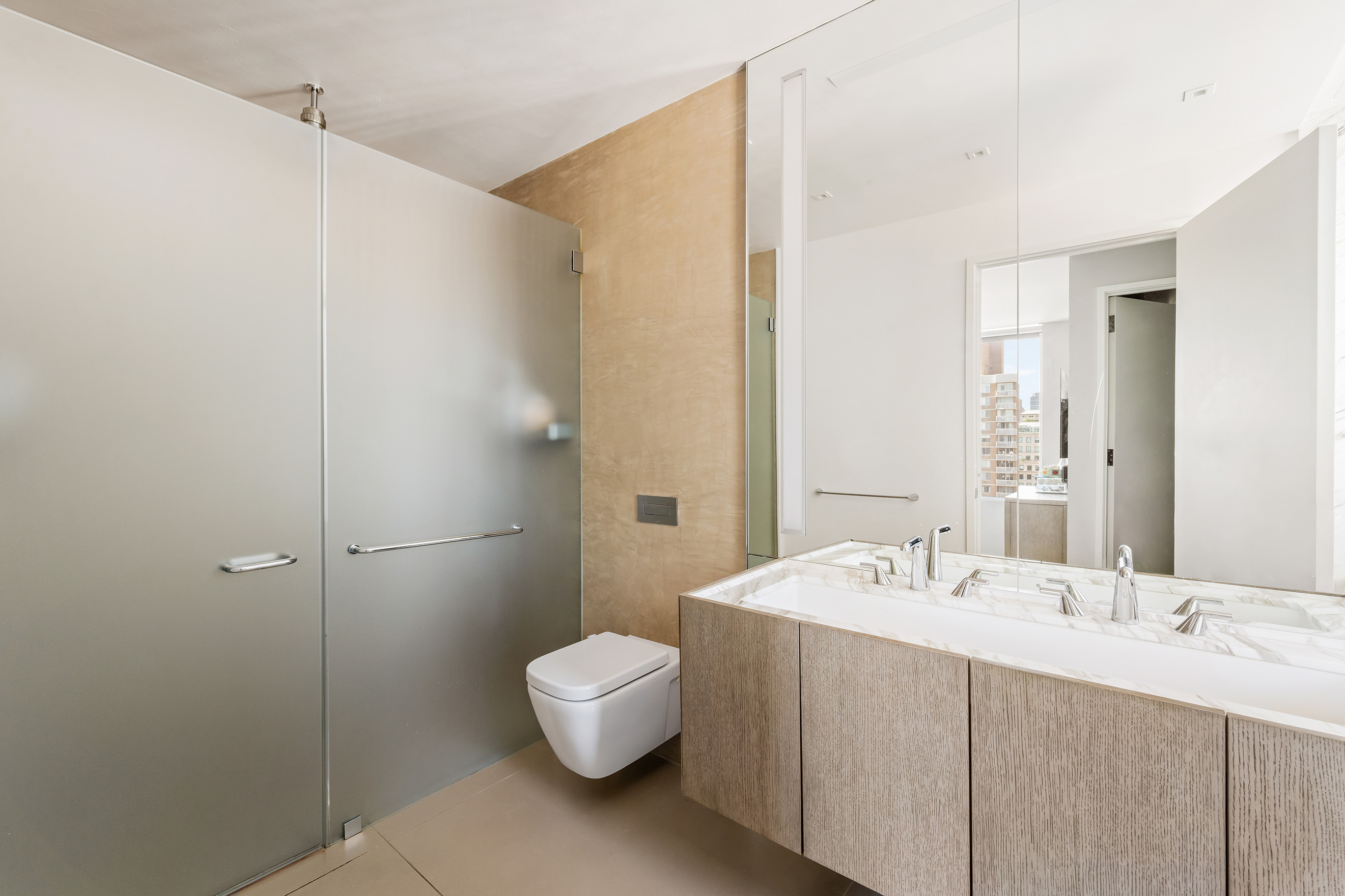 121 East 22nd Street, Unit N1702 Manhattan, NY 10010 - Photo 8 of 27