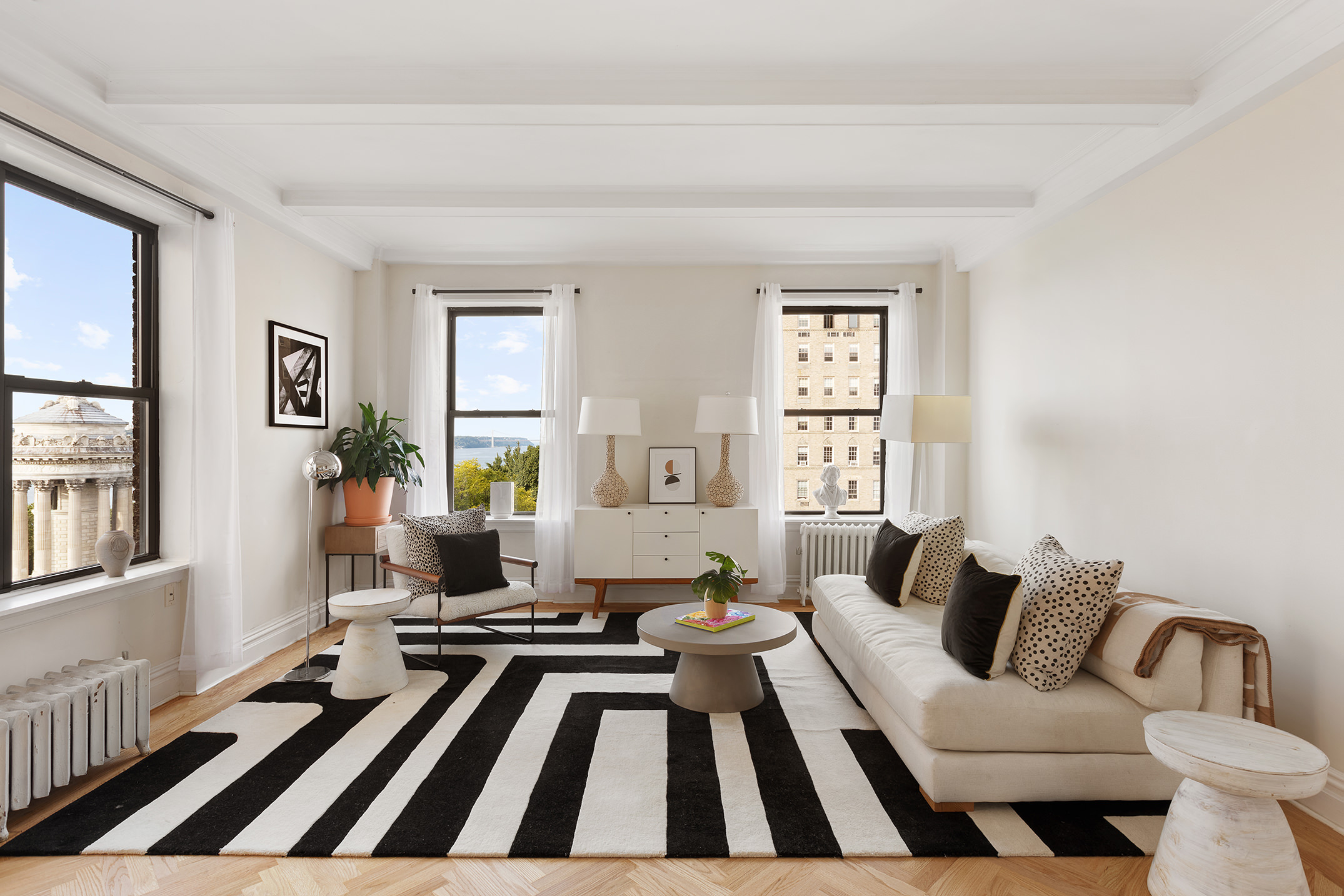 345 West 88th Street, Unit PH9A Manhattan, NY 10024 - Photo 2 of 16