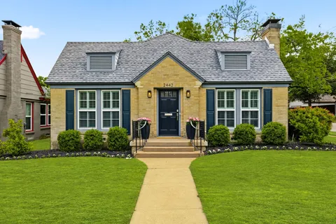 $499,000 | 2442 Marvin Avenue, Dallas, TX 75211