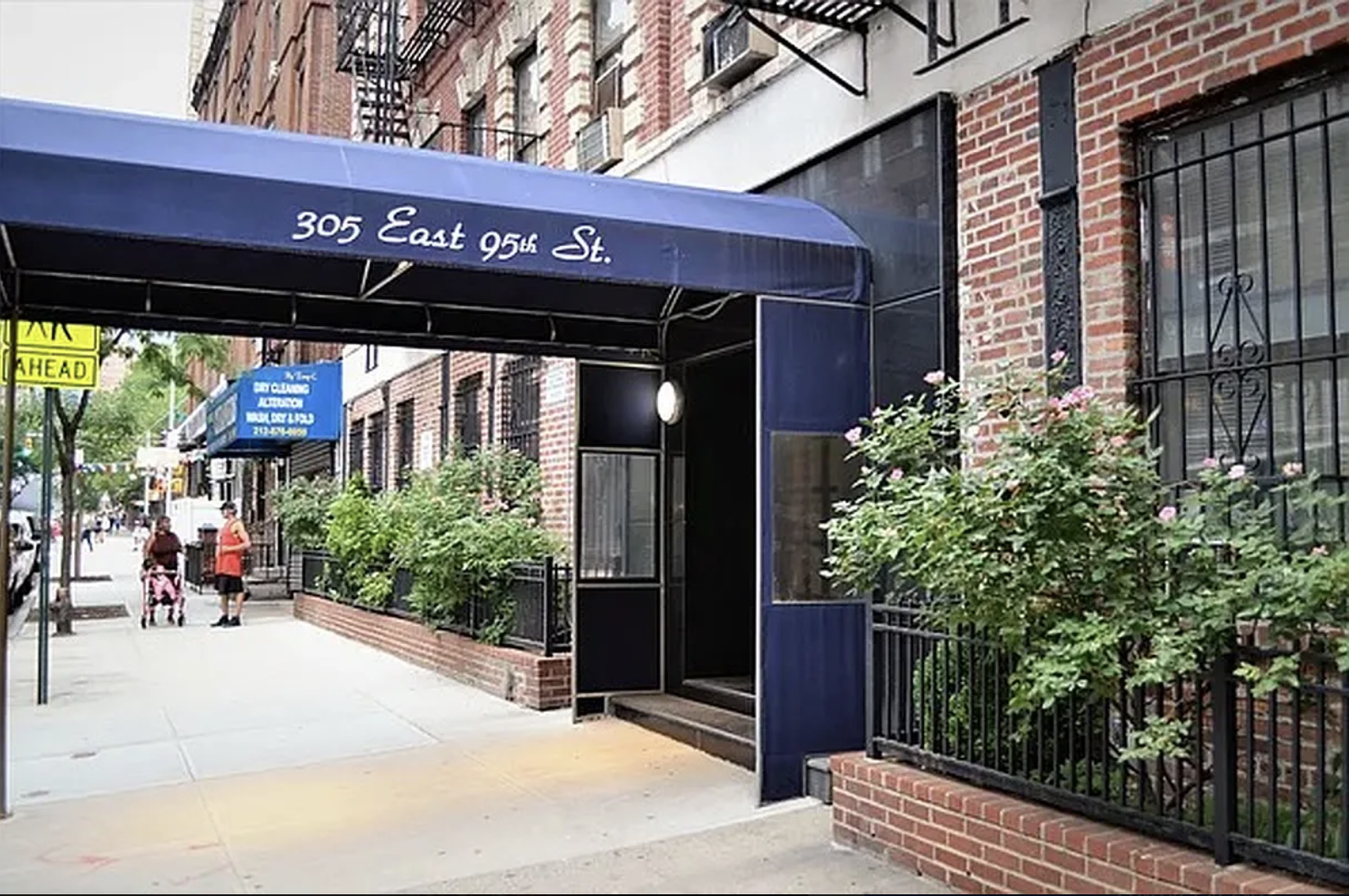 305 East 95th Street, Unit 6E Manhattan, NY 10128 - Photo 8 of 9 a view of a building with potted plants