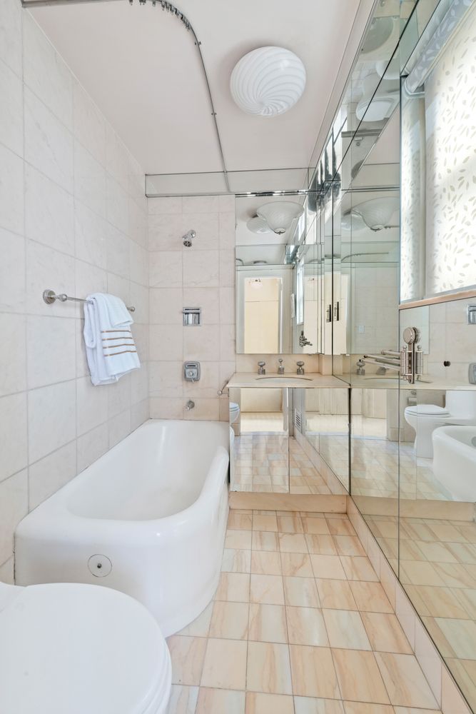 $2,900,000 | 1 West 67th Street, Unit 915 | Upper West Side