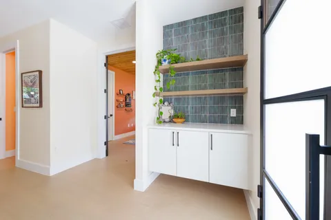 $1,275,000 | 2201 East 16th Street, Austin, TX 78702
