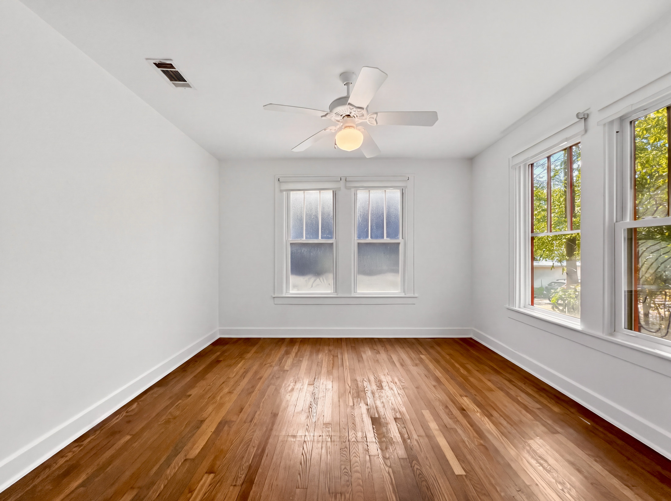 3307 Helms Street Austin, TX 78705 - Photo 14 of 24 Gallery Image 14