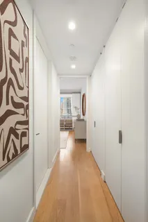$1,995,000 | 301 East 61st Street, Unit 8B | Lenox Hill