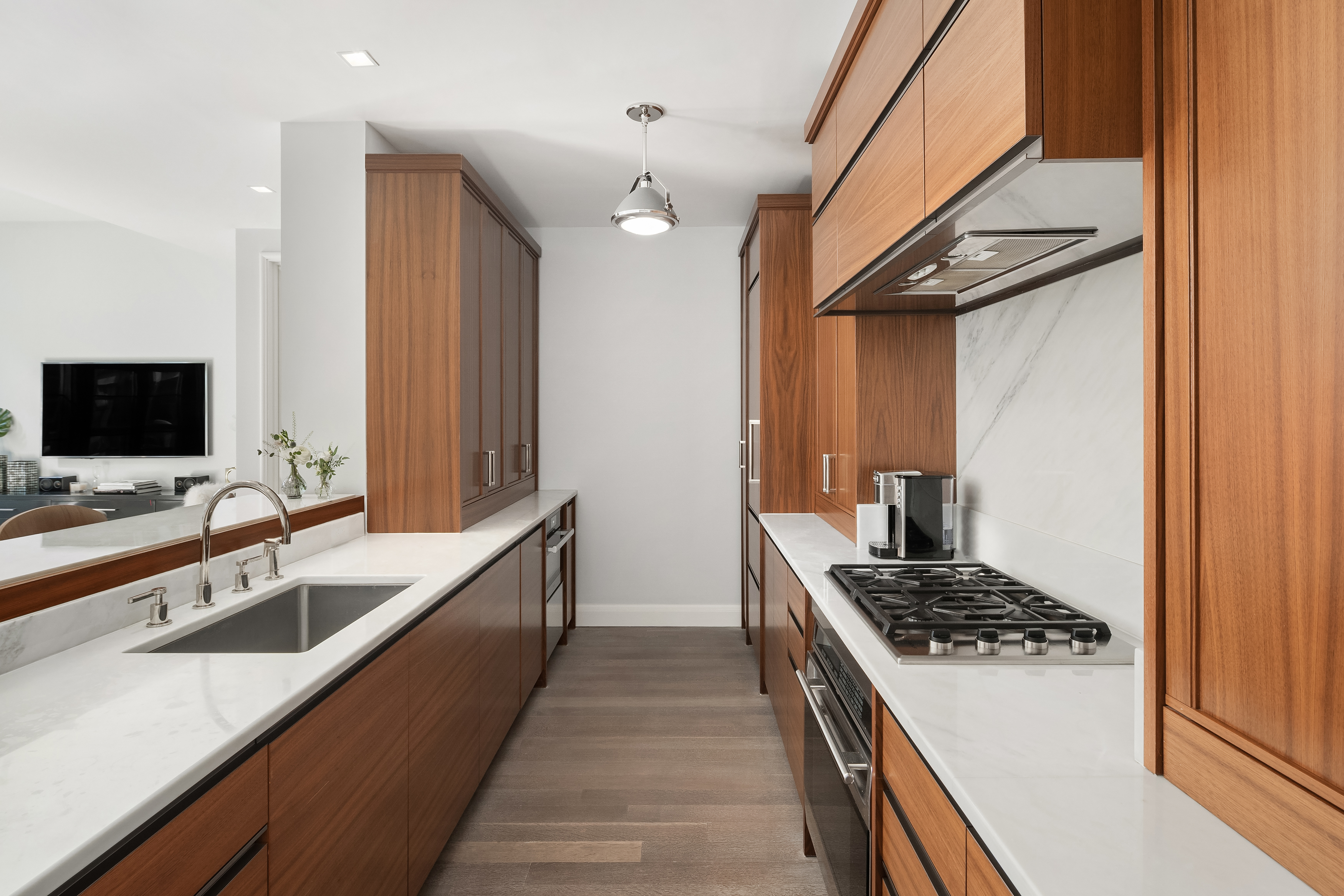 150 Charles Street, Unit 3CN Manhattan, NY 10014 - Photo 3 of 13