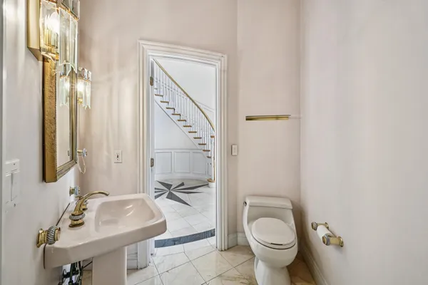 $4,195,000 | 17 Heron Drive, Mill Valley, CA 94941
