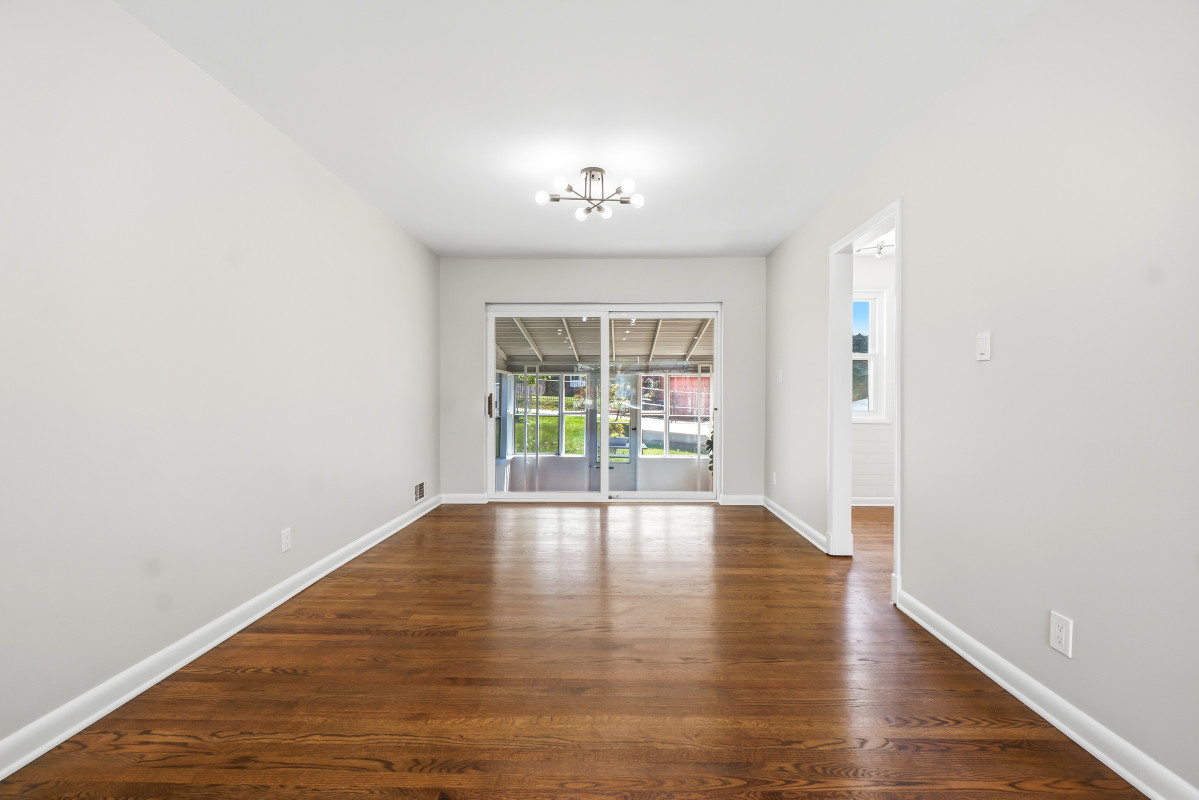 1446 Roxanna Road Northwest Washington, DC 20012 - Photo 6 of 32