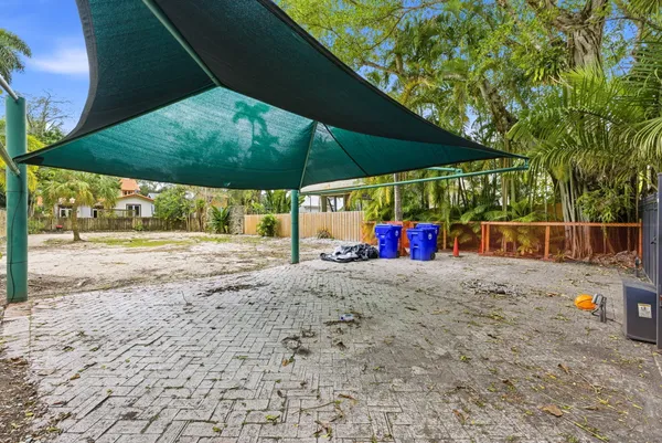 $6,495,000 | 3770-3792 Kumquat Avenue, Miami, FL 33133