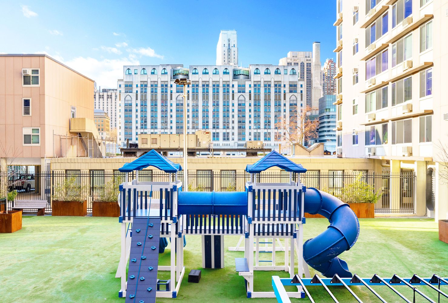 575 Main Street, Unit 711 Manhattan, NY 10044 - Photo 8 of 11