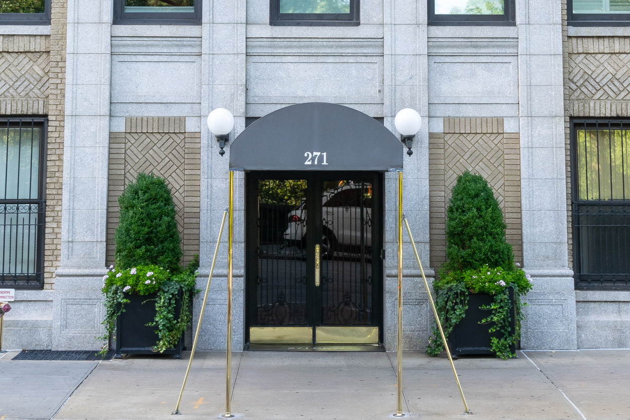 271 Central Park West, Unit 1D Manhattan, NY 10024 - Photo 10 of 12 a front view of a house with garden