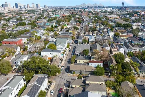 $525,000 | 2700 Constance Street, Unit 2700, New Orleans, LA 70130