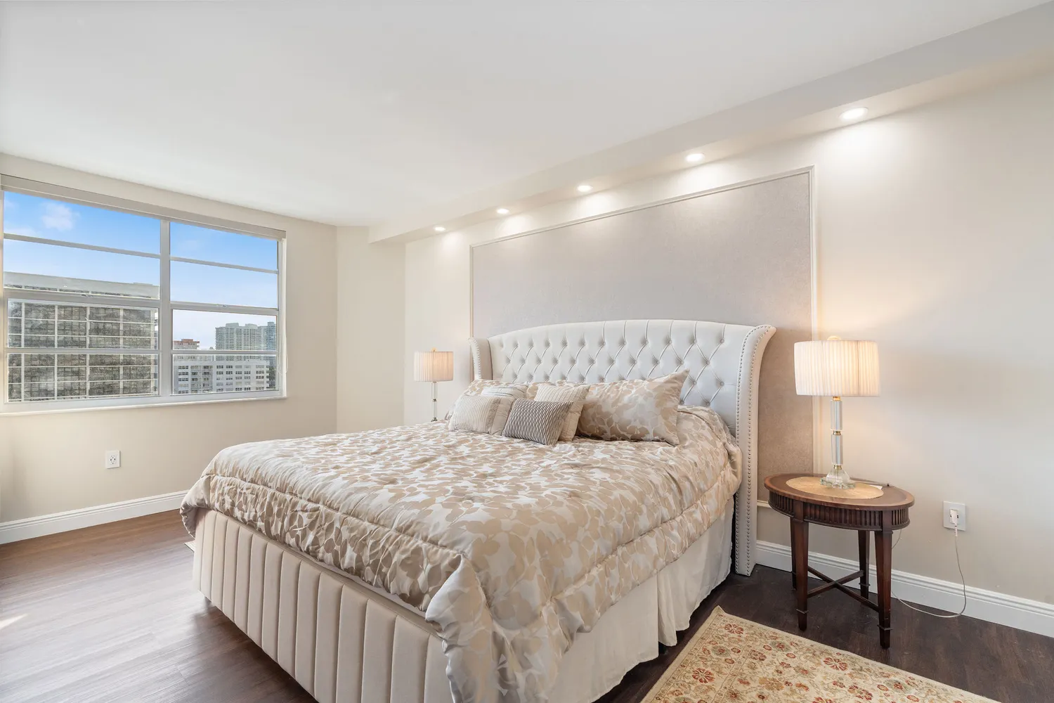 $3,700 | 1985 South Ocean Drive, Unit 9G, Hallandale Beach, FL 33009