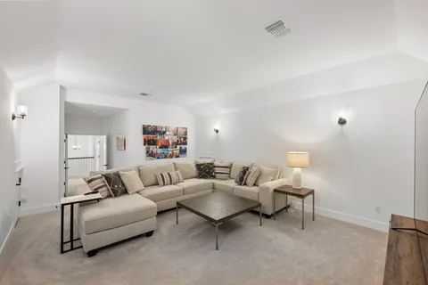 $625,000 | 6716 Cliff Rose Drive, Spicewood, TX 78669