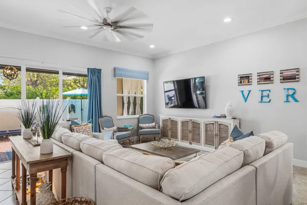 $640,000 | 4245 Diamond Square, Vero Beach, FL 32967