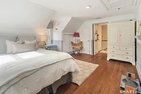 $2,995,000 | 9 Point O Woods Road South, Darien, CT 06820