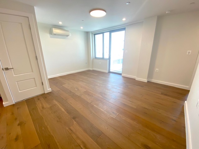 1613 Mermaid Avenue Brooklyn, NY 11224 - Photo 4 of 9