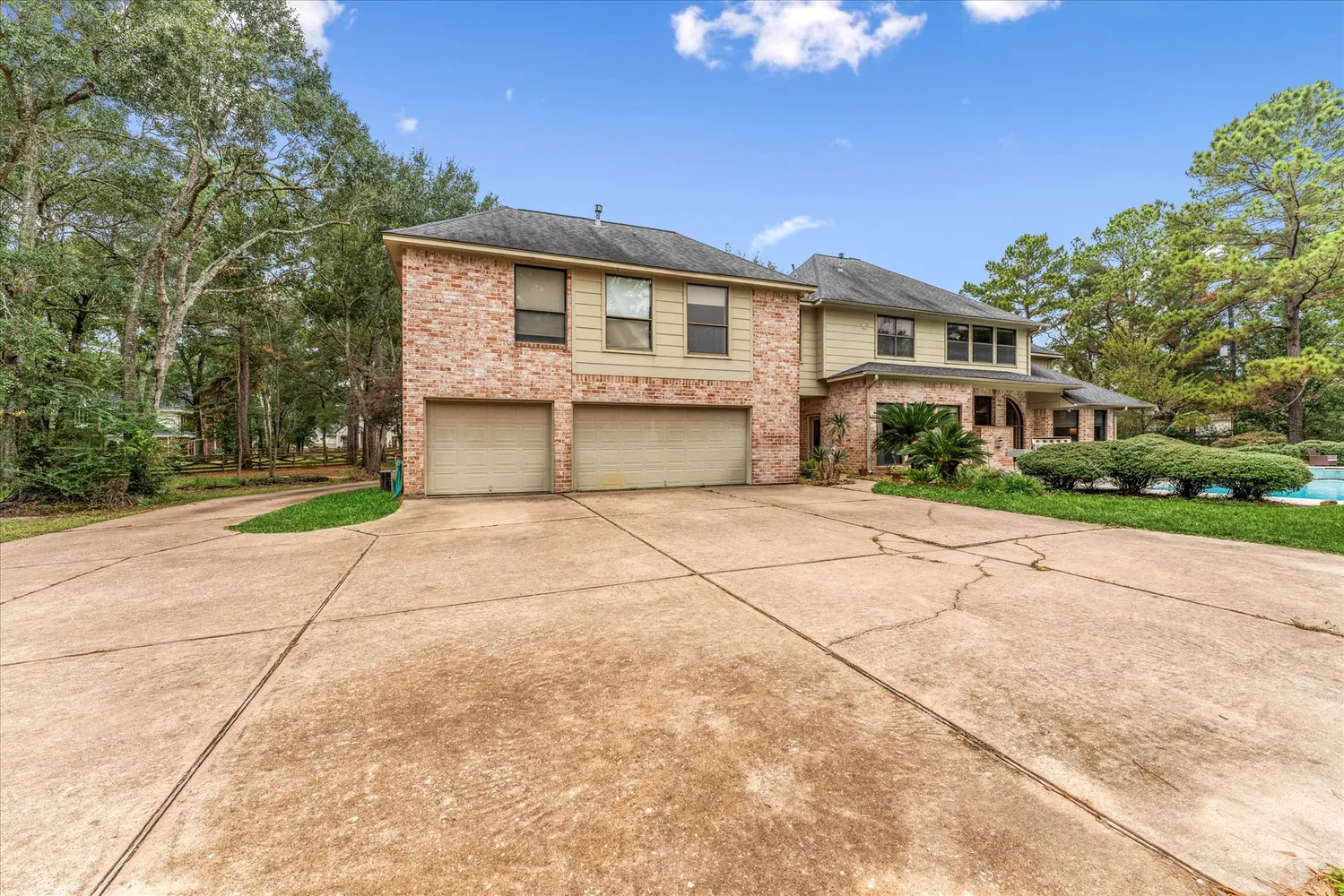 $984,500 | 1019 Towering Oaks Street, Magnolia, TX 77355