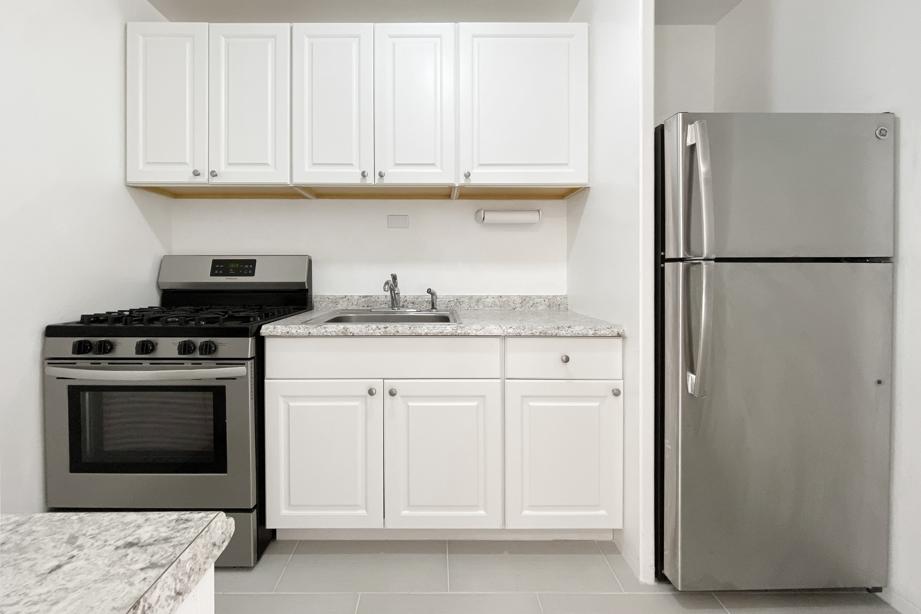 333 East 30th Street, Unit 3H Manhattan, NY 10016 - Photo 4 of 13