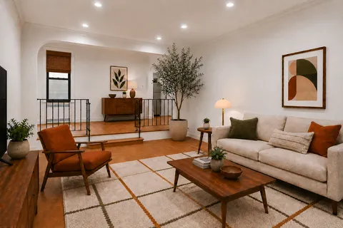 $849,000 | 225 West 25th Street, Unit 5K | Chelsea