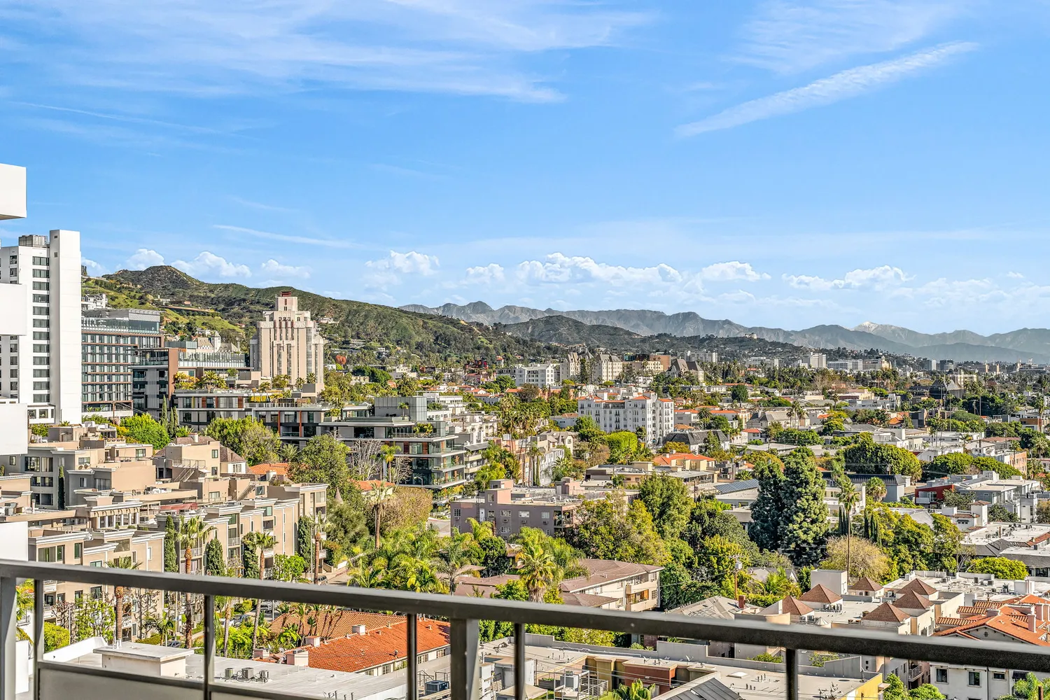 $1,388,000 | 1155 La Cienega Boulevard, Unit 1106, West Hollywood, CA 90069