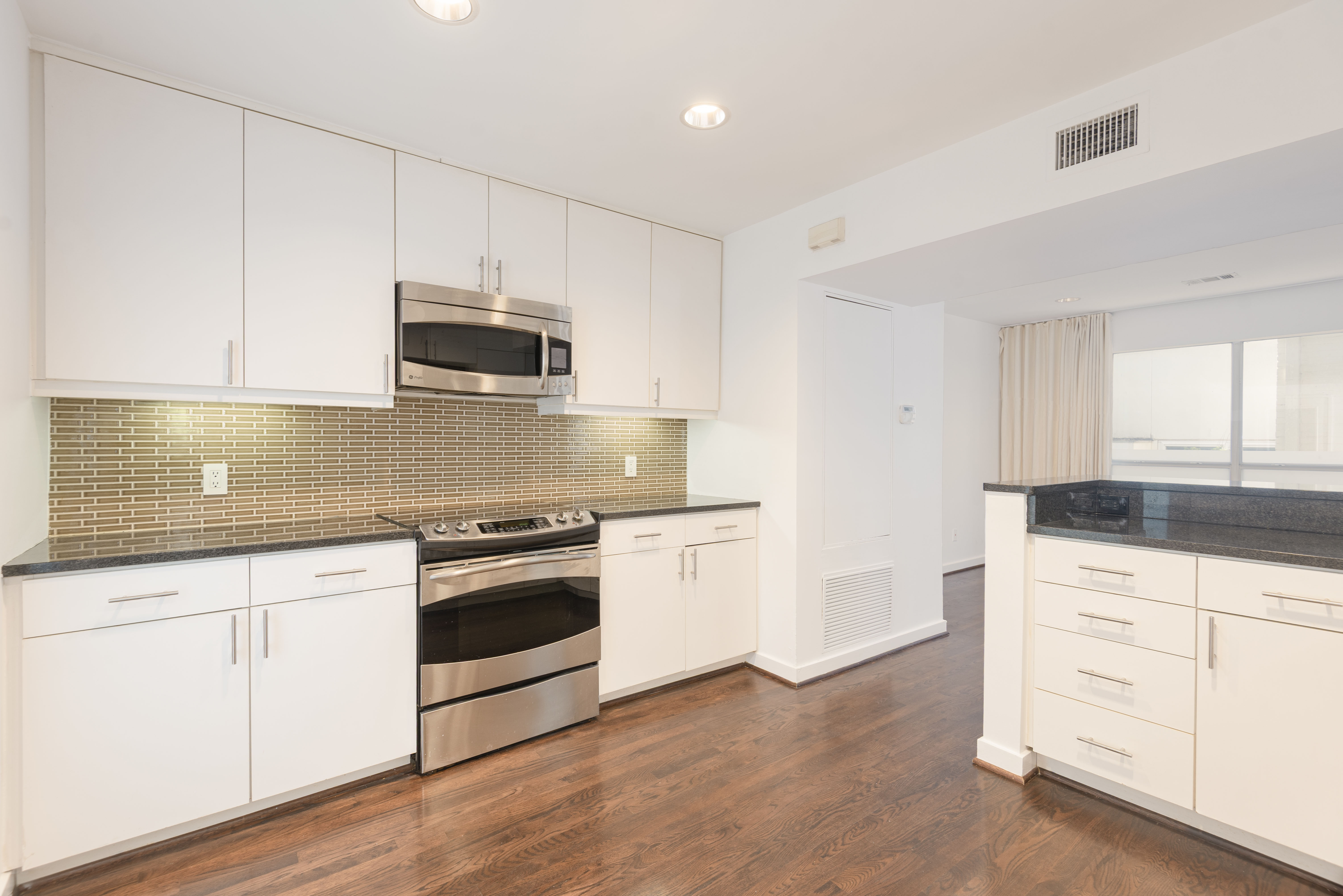4122 Travis Street, Unit 10 Dallas, TX 75204 - Photo 15 of 35