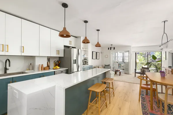 $1,615,000 | 267 West 71st Street, Unit 2FR | Upper West Side