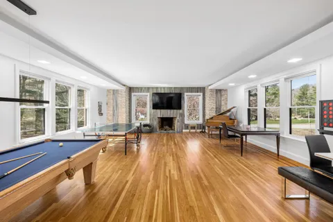 $1,799,999 | 35 River Run, East Greenwich, RI 02818