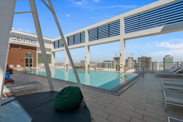 $330,000 | 151 Southeast 1st Street, Unit 3107, Miami, FL 33131