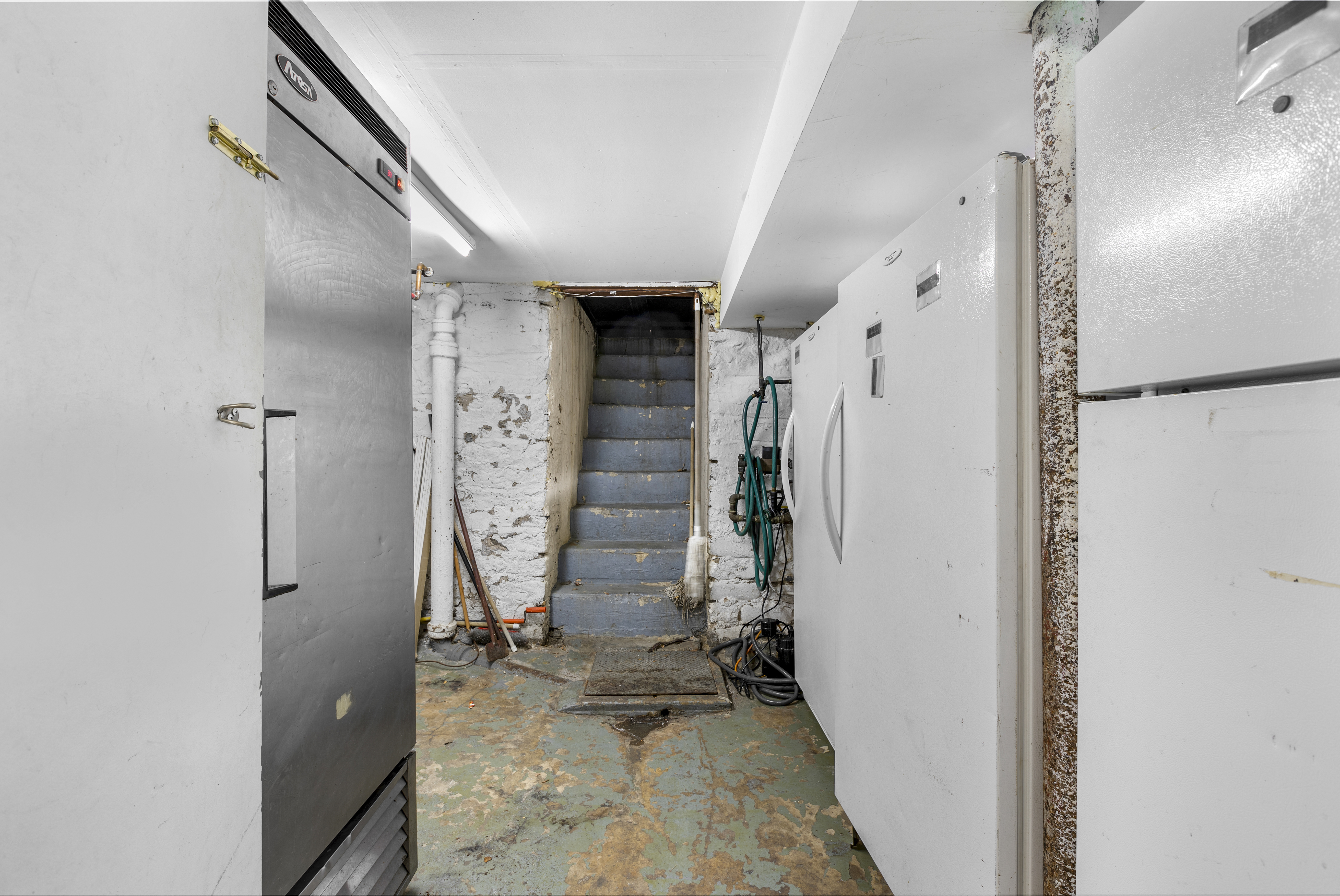 487 Seneca Avenue Queens, NY 11385 - Photo 10 of 19