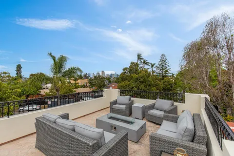 $2,745,000 | 314 Glorietta Place, Coronado, CA 92118