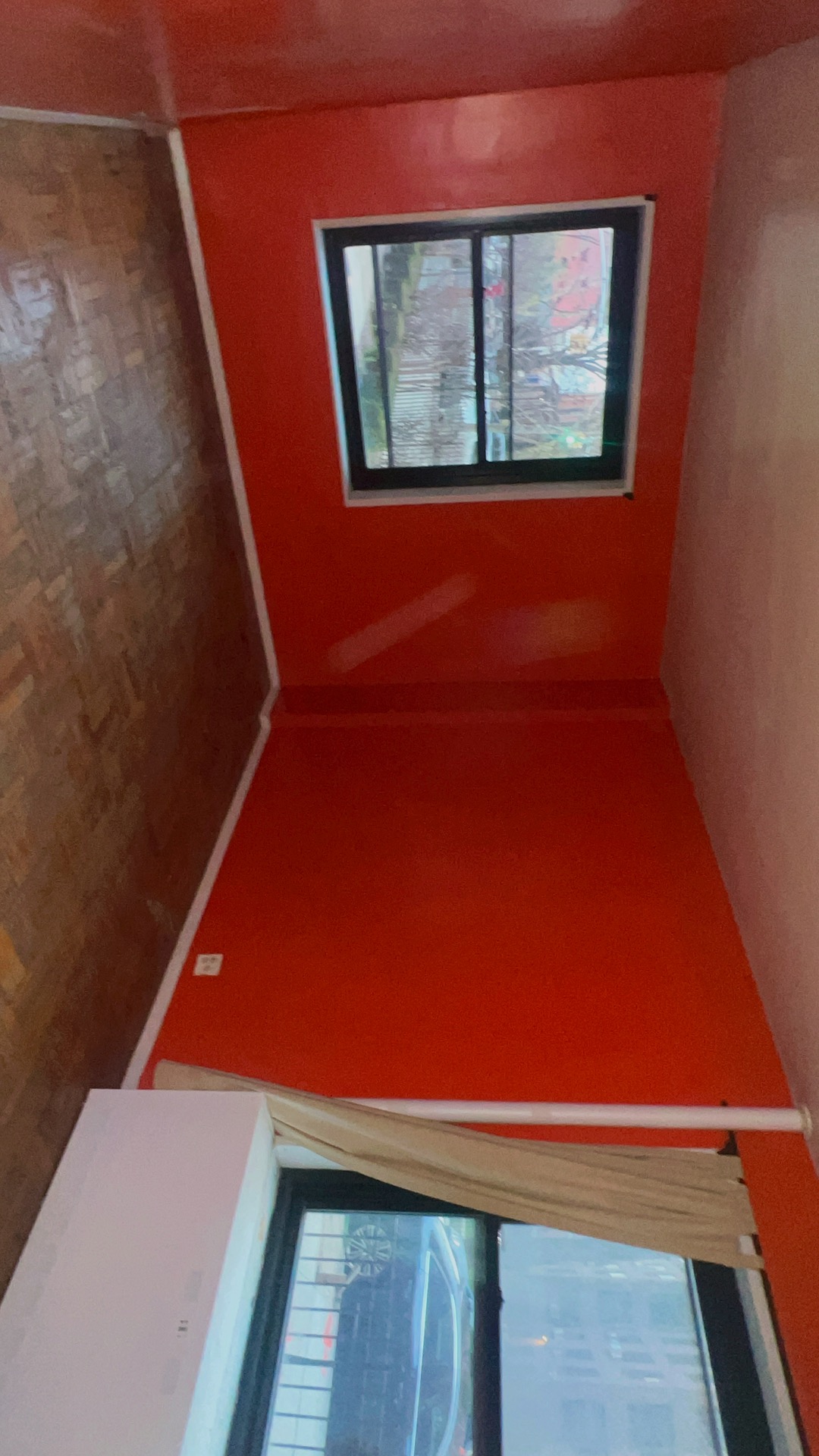 201 Clinton Avenue, Unit 1G Brooklyn, NY 11205 - Photo 3 of 8 an empty room with windows