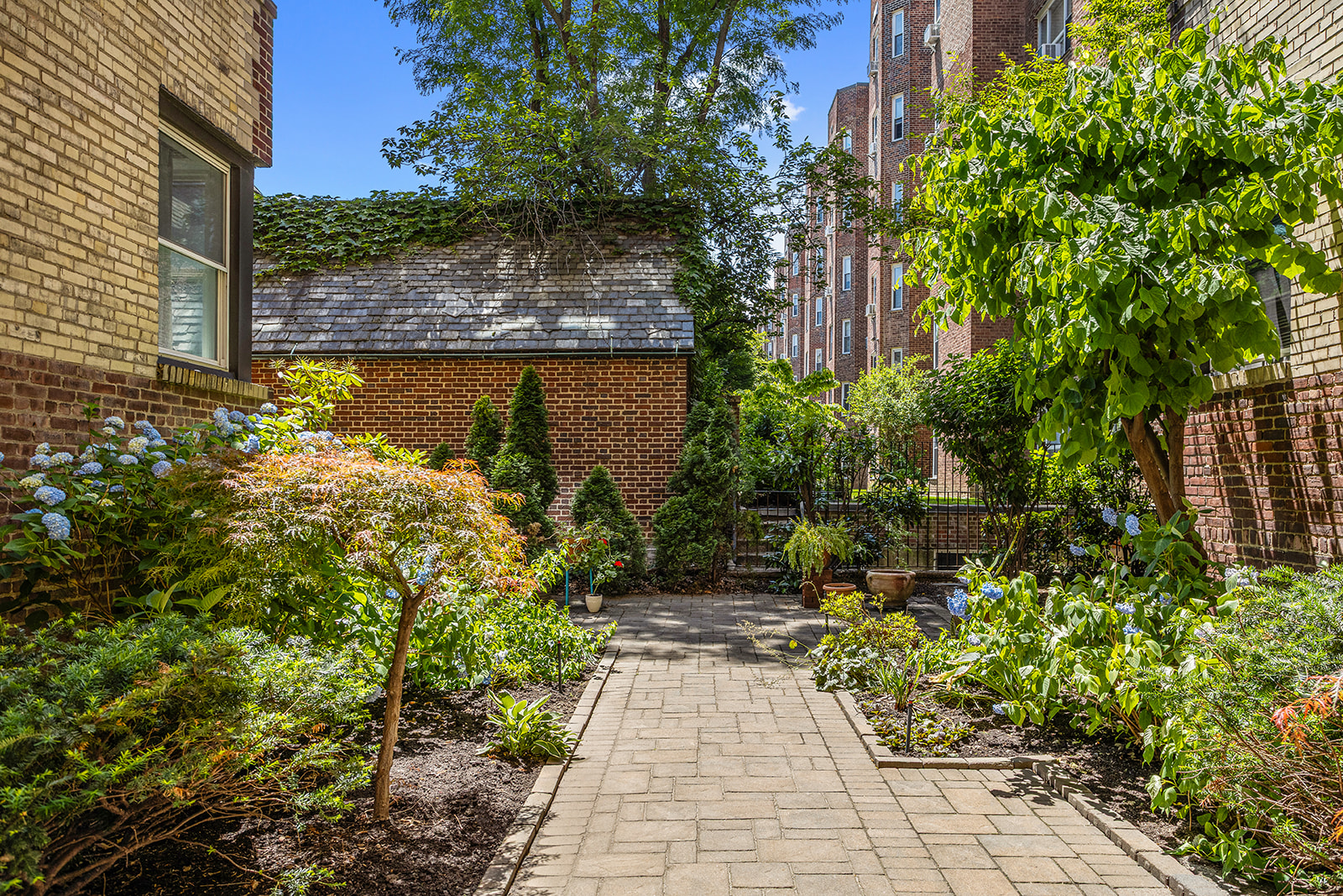 85-10 34th Avenue, Unit 622 Queens, NY 11372 - Photo 14 of 16