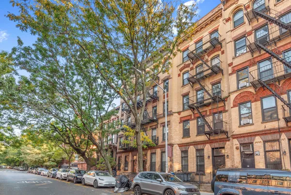 $1,495,000 | 130 Prospect Place, Unit 1 | Prospect Heights