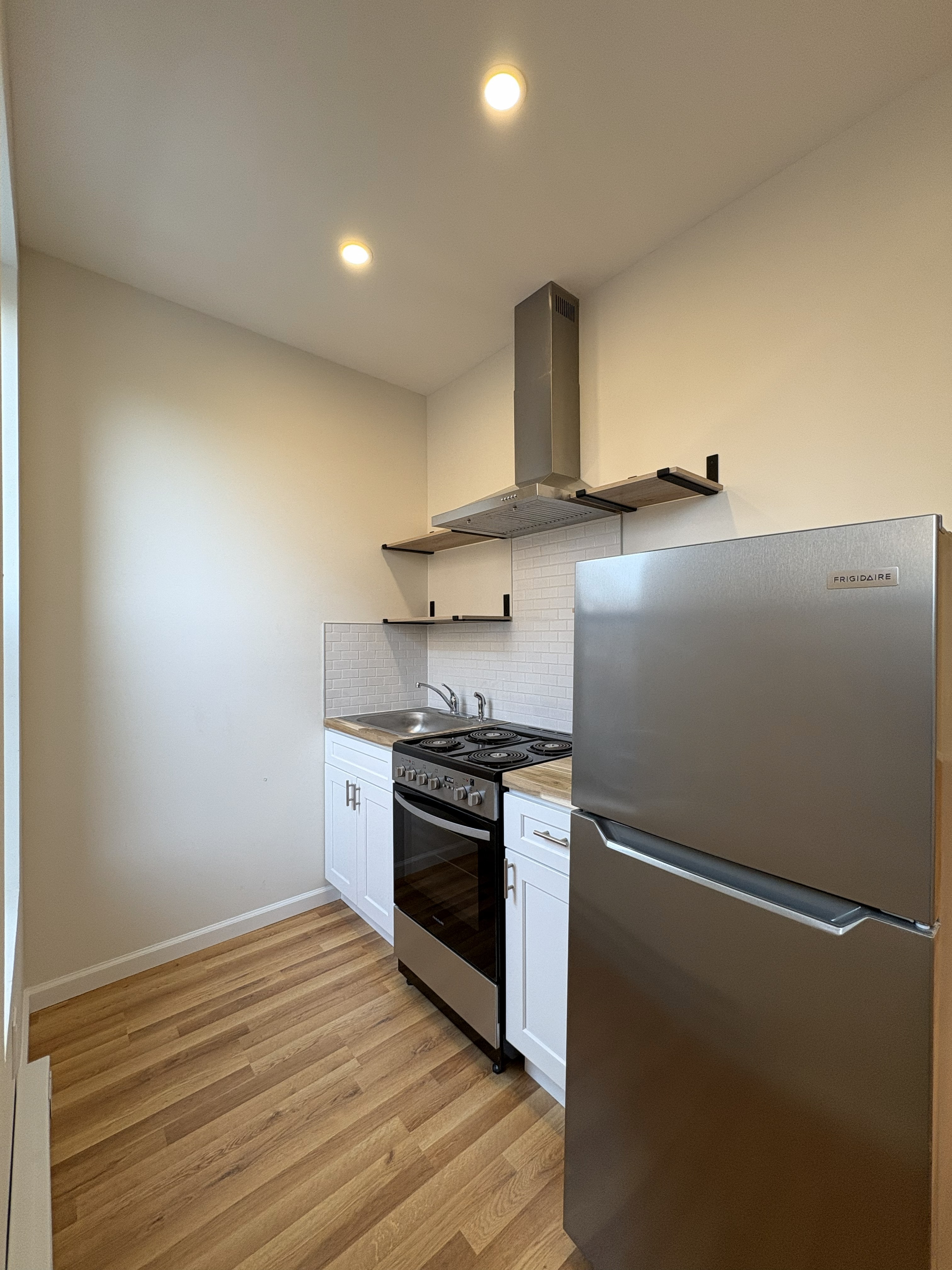 316 58th Street, Unit 2F Brooklyn, NY 11220 - Photo 3 of 4