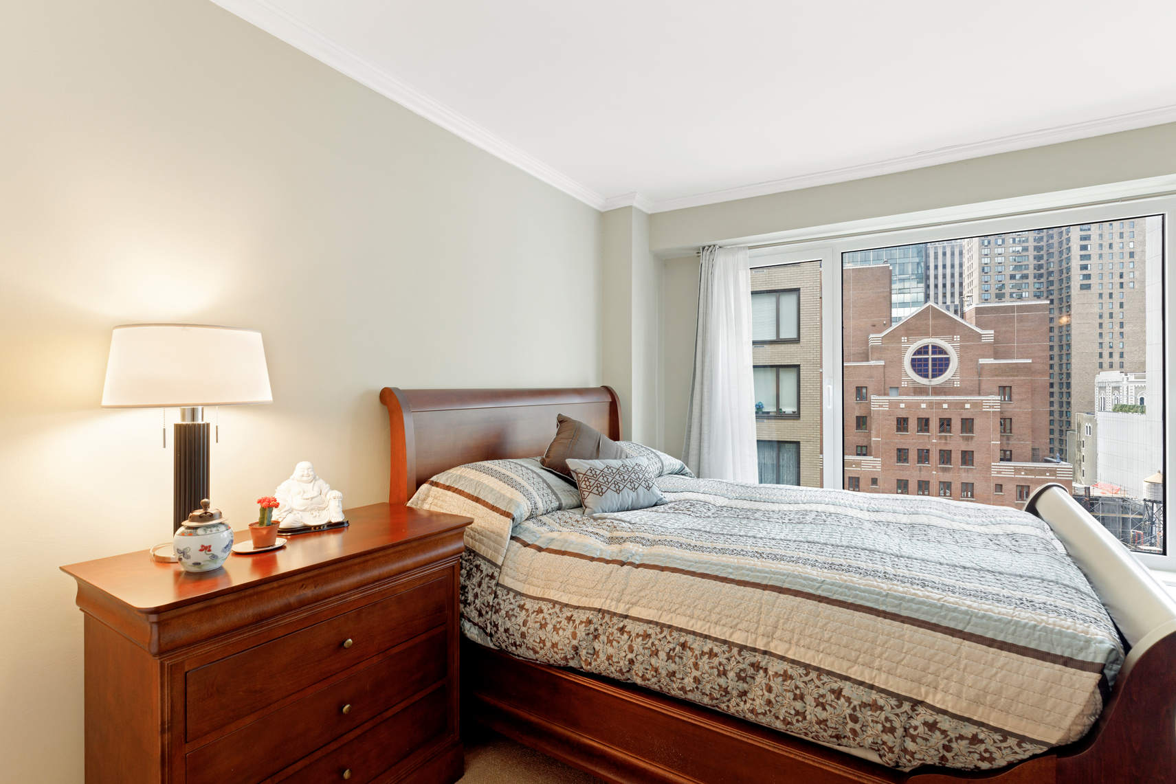 200 Central Park South, Unit 19F Manhattan, NY 10019 - Photo 8 of 13